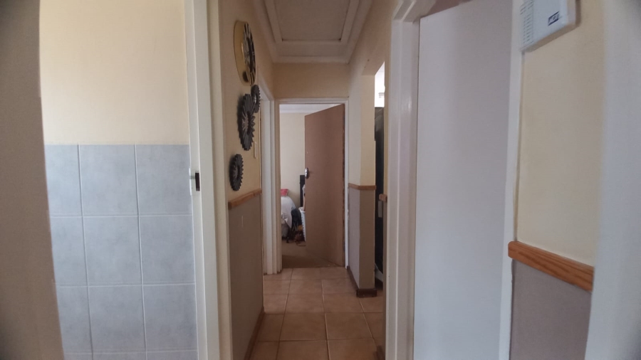 3 Bedroom Property for Sale in Vista Park Free State